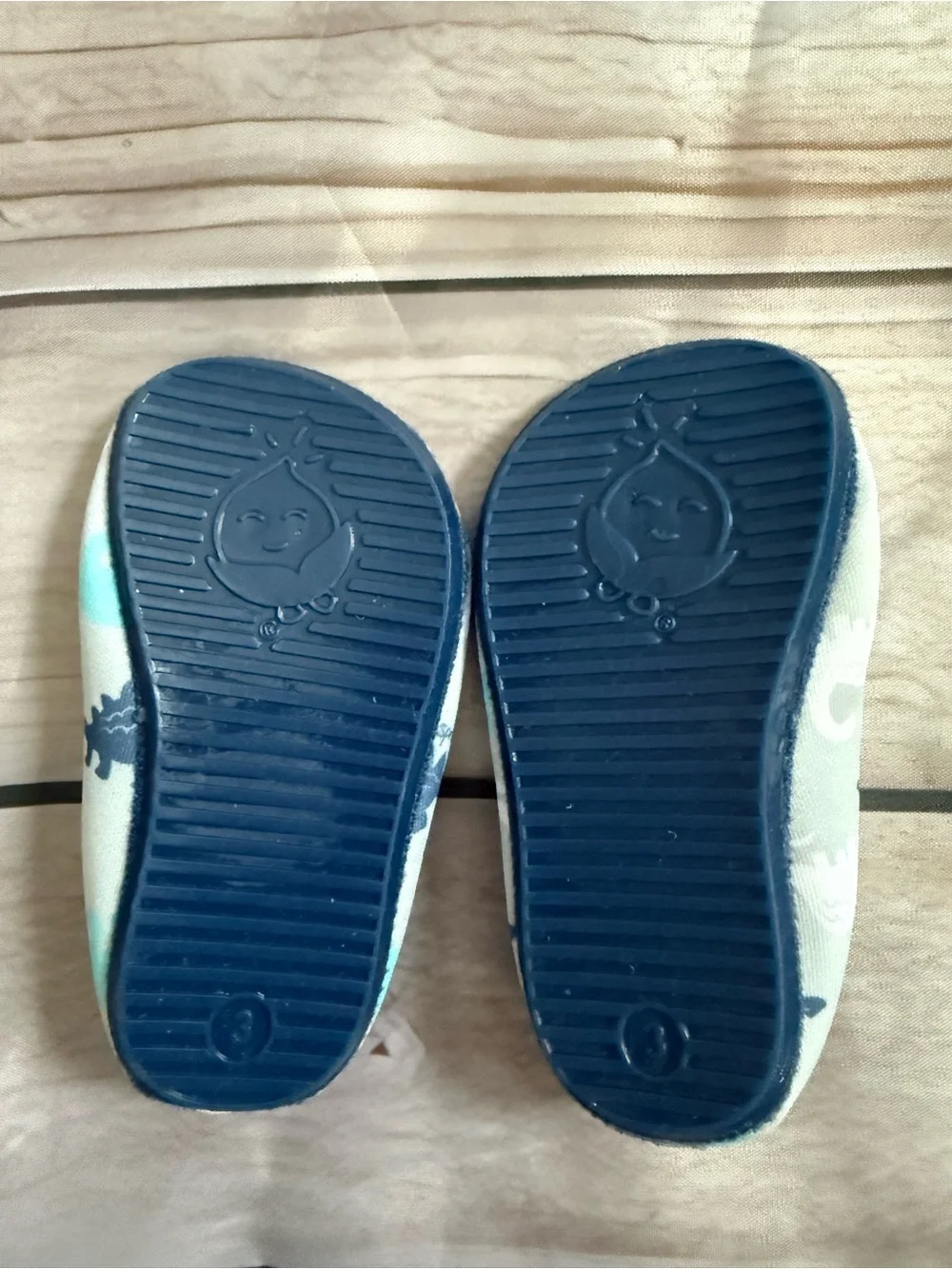 Kids' green sprout Dino Print Swim Shoes - Light Gray & Blue